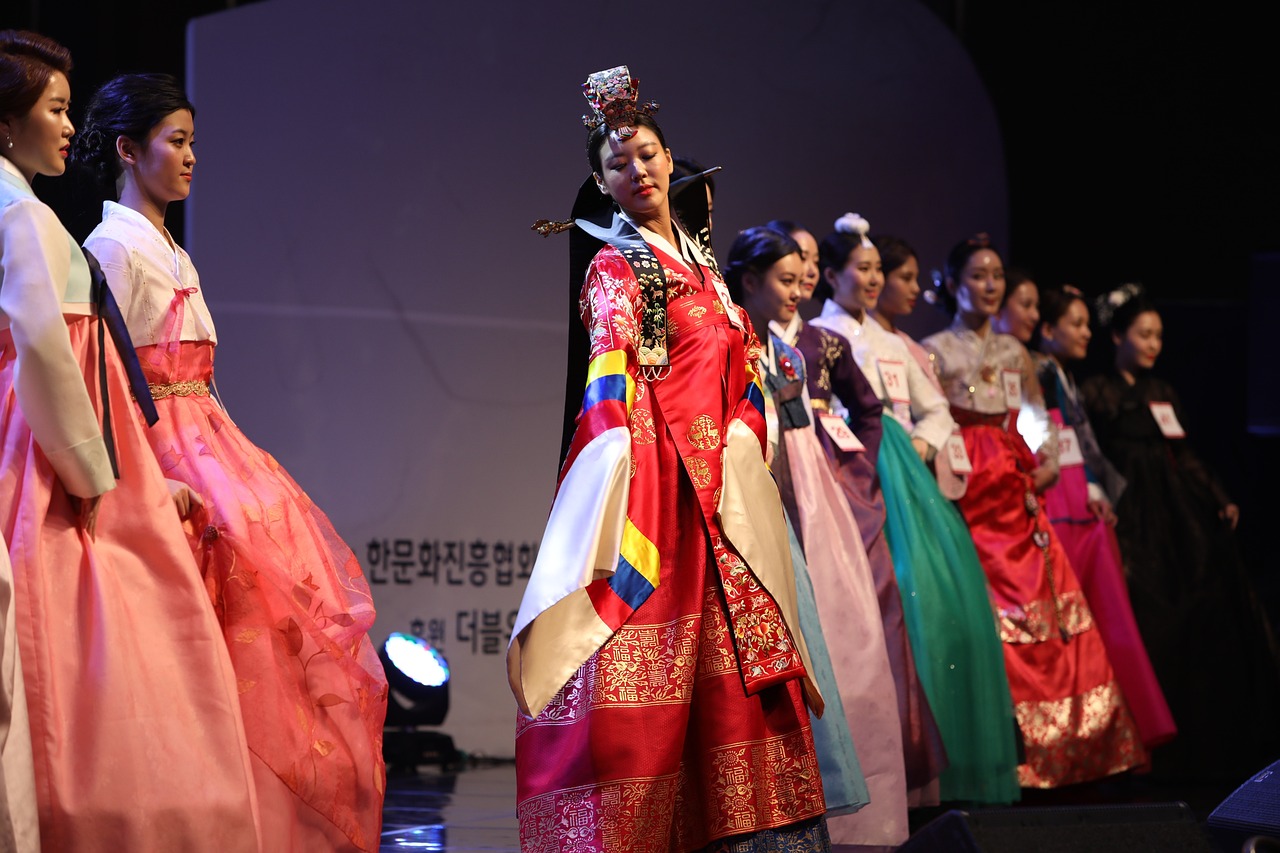 欧美娱乐圈最新动态，音乐、影视、时尚全面解析